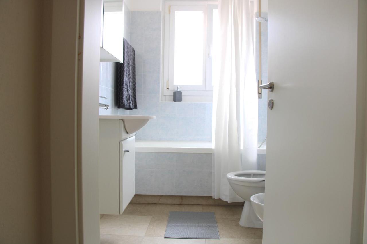 Cozy Apartment With Free Parking & Close To Lake Lugano Exterior photo